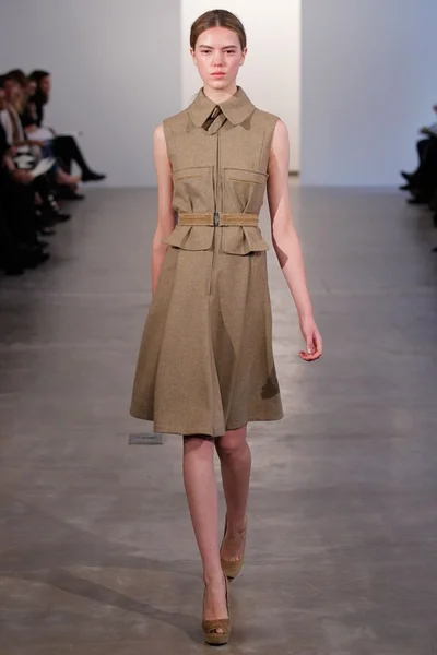Look 17